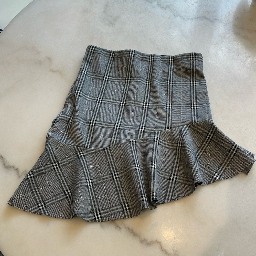 NWOT NUDE BRAND A SYMMETRICAL PLAID RUFFLE HEM MINI SKIRT. S